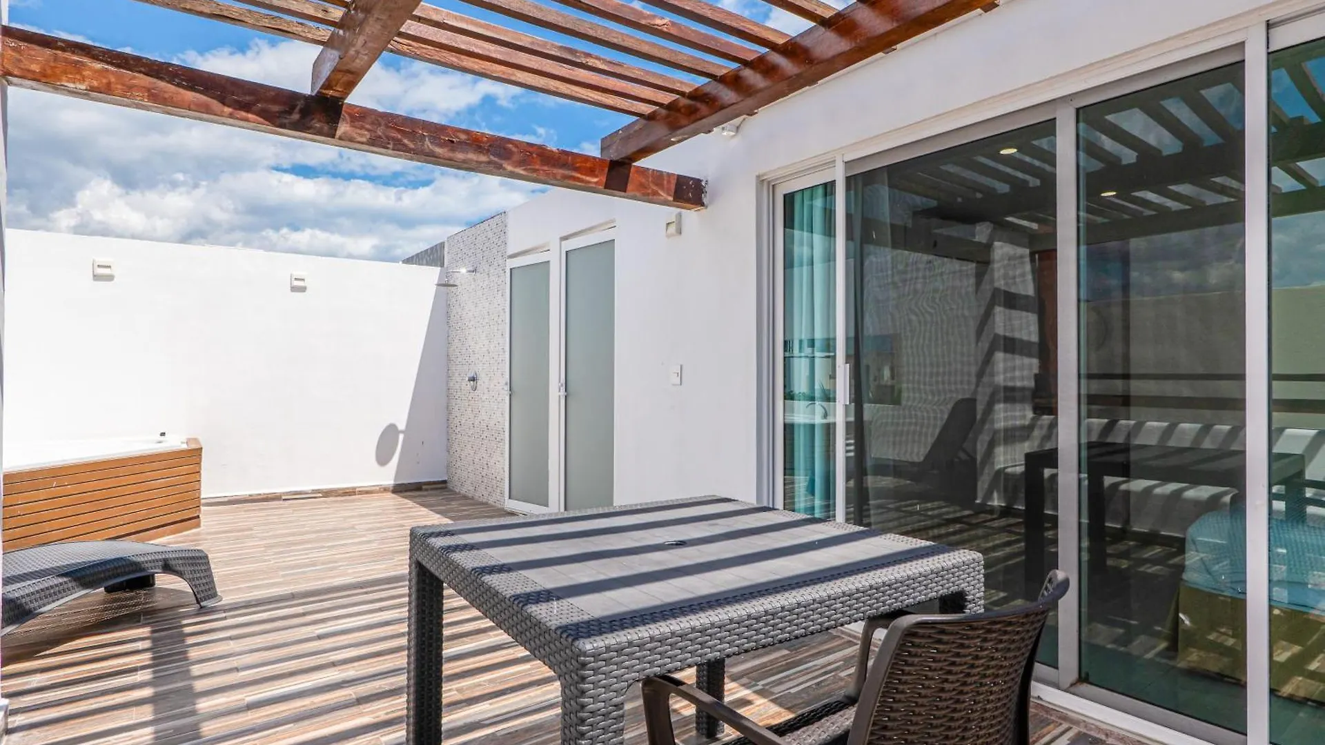 The Turquoise Escape At Sabbia B402 Apartment Playa del Carmen
